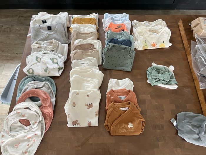 Vêtements naissance / maternité