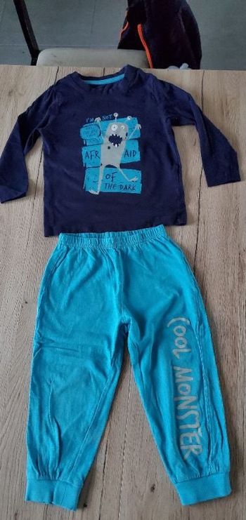Pyjama léger garçon taille 24 mois