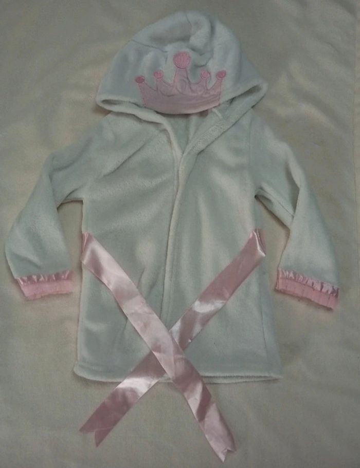 Jolie robe de chambre princesse taille 90 cm