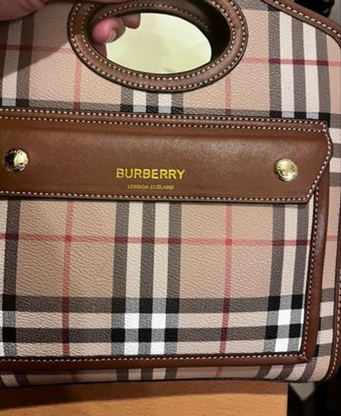Sac tendance burberry chic  en excellent état - photo numéro 9