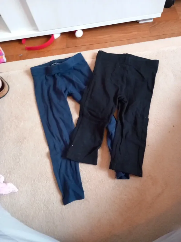 Lot de leggins un long bleu marine et noir court