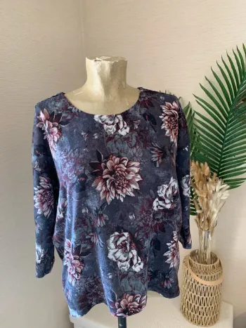 Jolie blouse fleurie femme