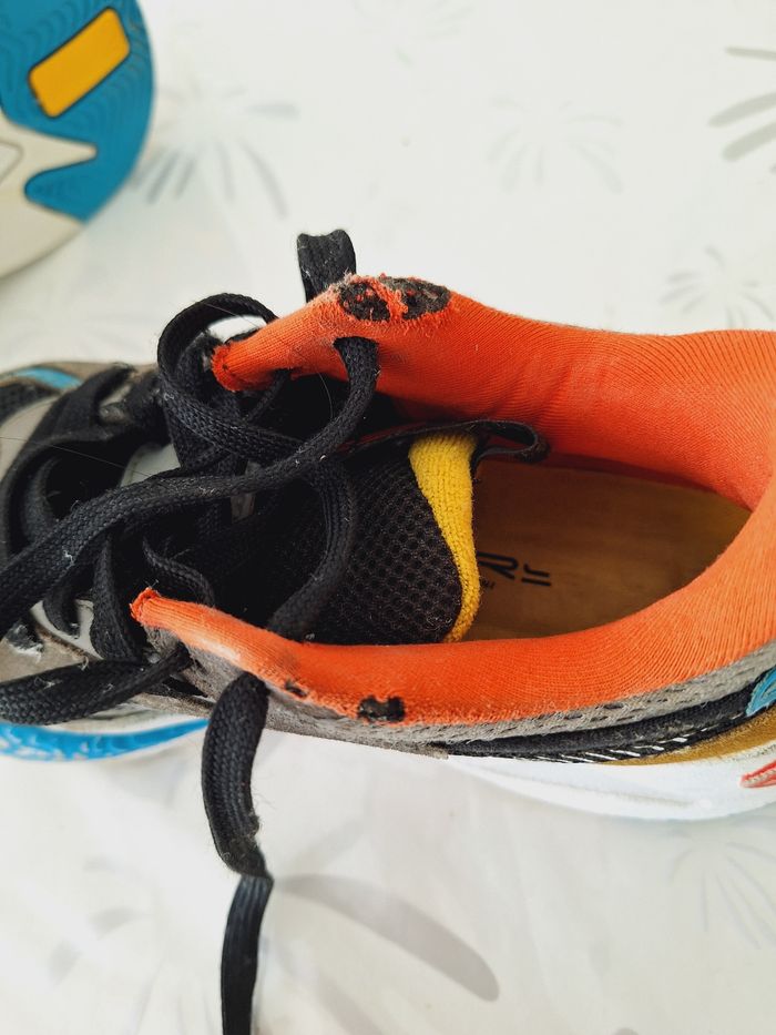 Lot de 2 paires de baskets pointure 37 37,5 Puma Running Syst. - photo numéro 9