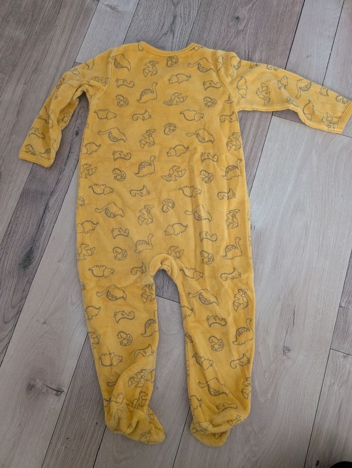 Pyjama 2 ans - photo numéro 2