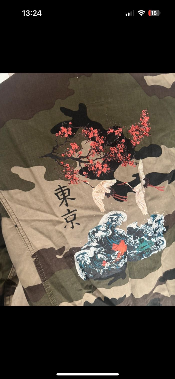 Veste imprimé militaire avec motif dans le dos bershka - photo numéro 4