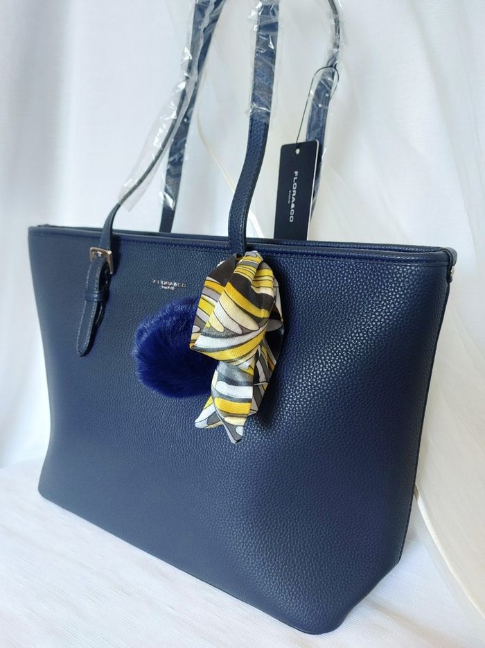 Sac cabas souple pompon bleu marine - photo numéro 7
