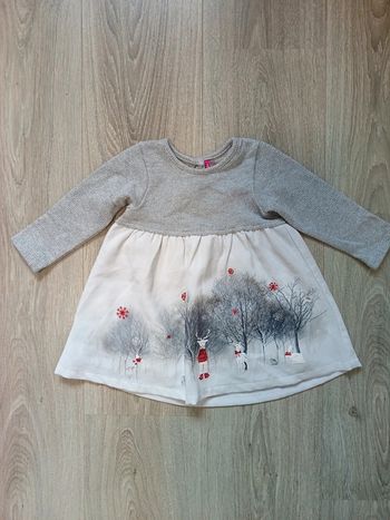 Robe de fête (Noël/réveillon) blanc gris avec cerfs flocons rouges, animaux 12 mois fille