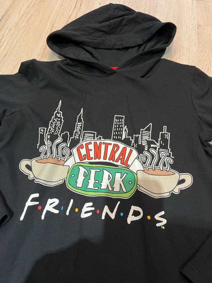 Pull robe Friends 13/14 ans neuf - photo numéro 2