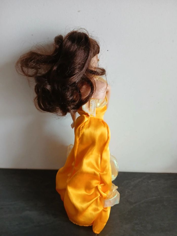 Poupée Belle - photo numéro 3