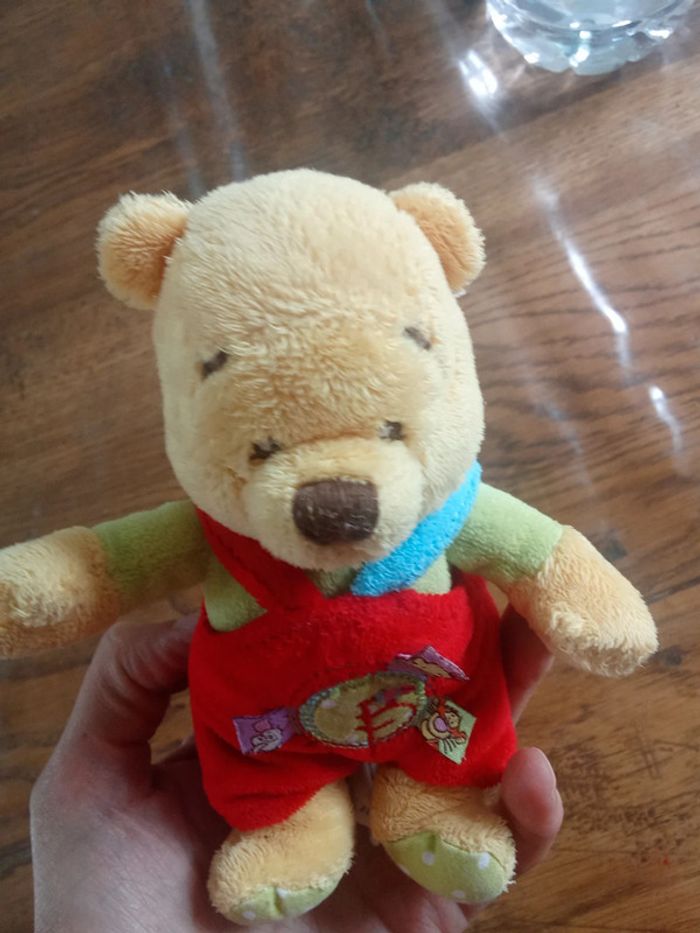 Peluche Winnie l'ourson - photo numéro 3