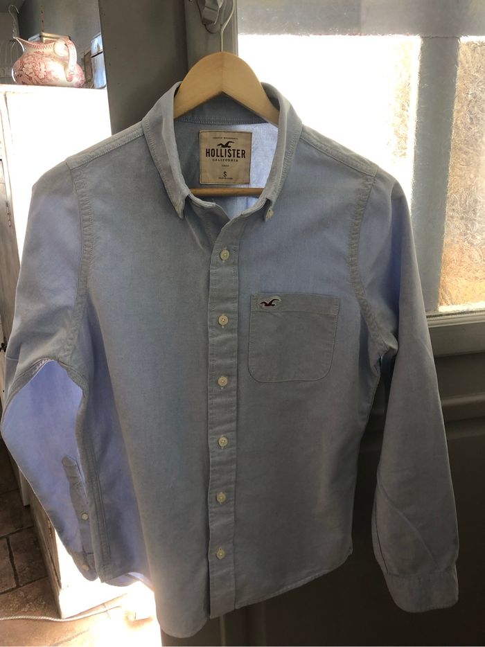 Chemise hollister bleu ciel en très bon état  taille S - photo numéro 3