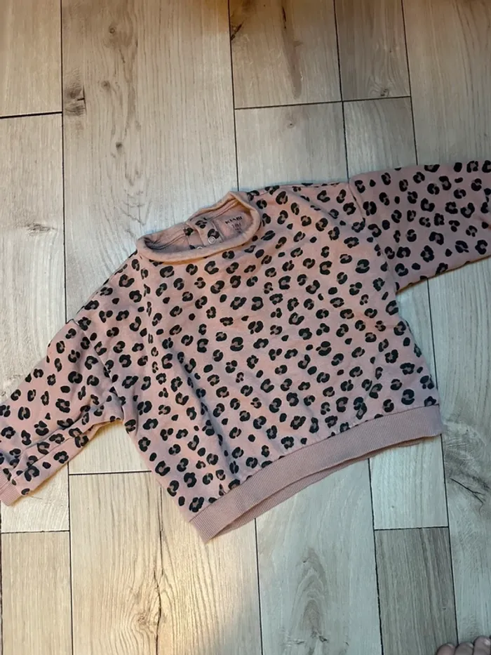 Sweat leopard Kiabi fille 18 mois - photo numéro 2