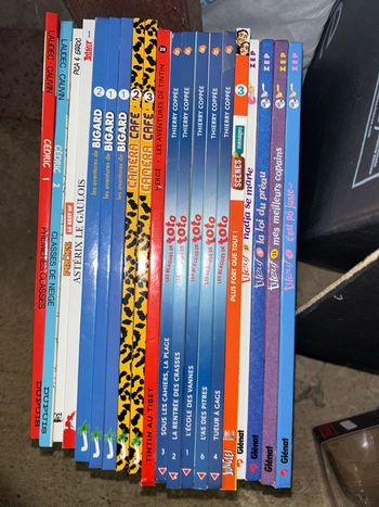 Lot 20 bandes dessinées 