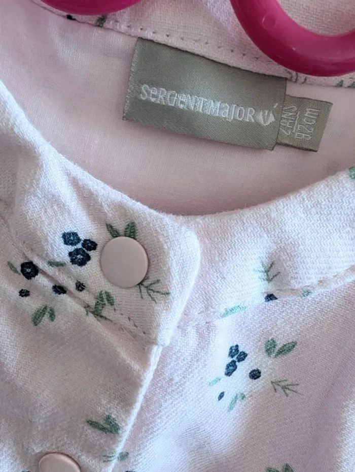 Veste rose a fleurs 2 ans - photo numéro 3