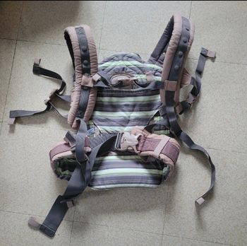 Porte bébé physiologique taupe Babymoov