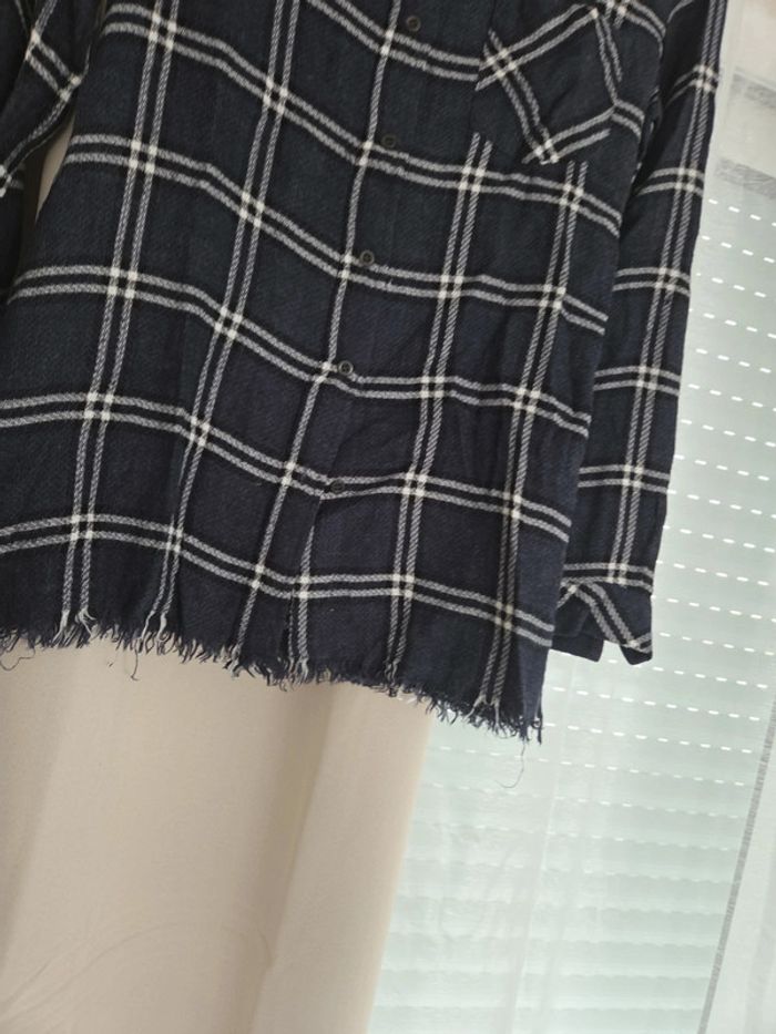 Chemise a carreaux - photo numéro 2
