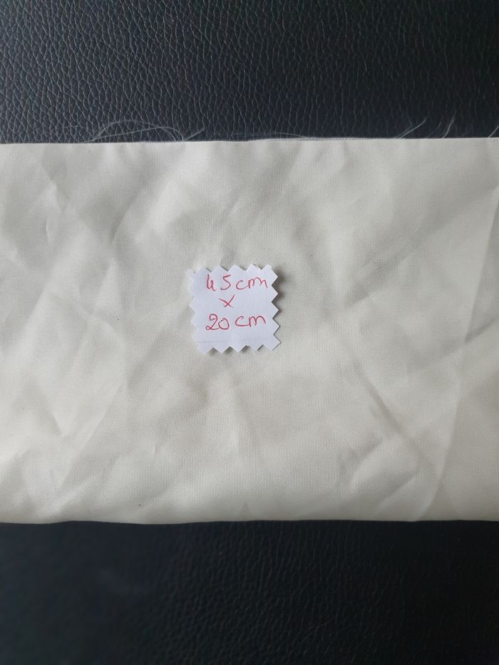 Tissu doublure crème 45 x20 cm