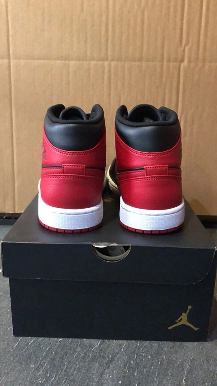 Air Jordan 1 Mid Banned - photo numéro 5