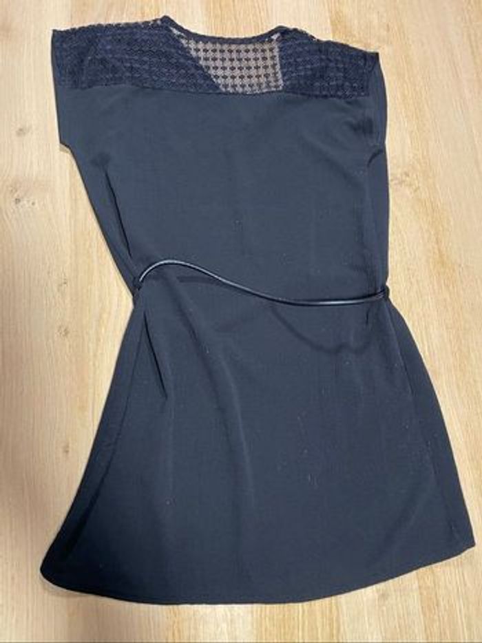 Robe noire taille M - photo numéro 3