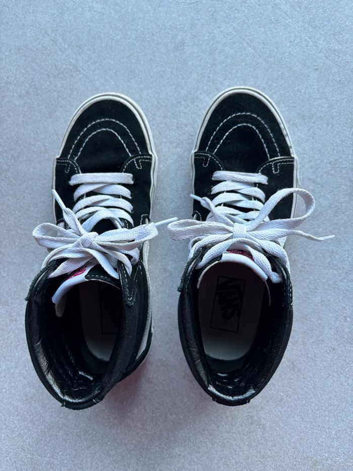 Vans noires