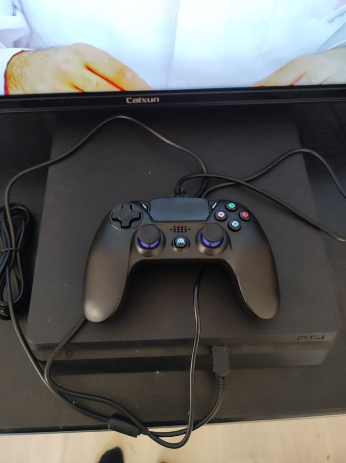 PS4 500 giga - photo numéro 3