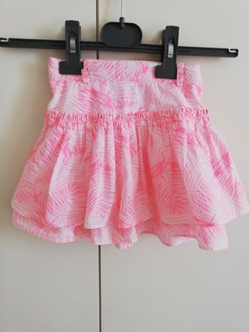 Jupe à volants,4 ans, OKAÏDI, en très bon état