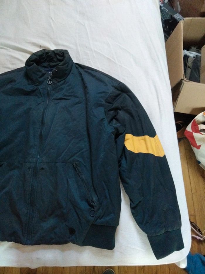 Veste noir et jaune Kiabi Taille XL - photo numéro 3