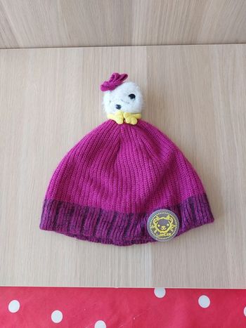 Bonnet avec ponpon personnage