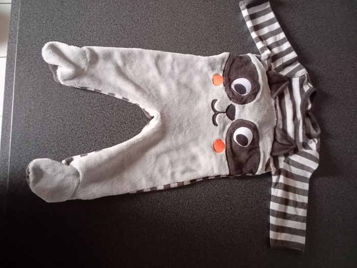 2 pyjamas - photo numéro 2