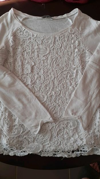 Sweat broderie devant