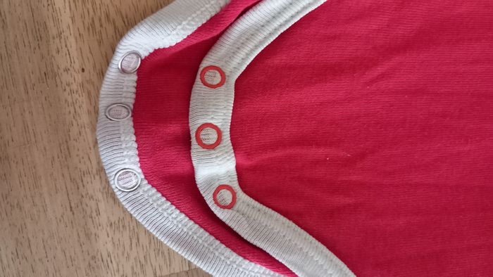 Lot de 2 bodies - photo numéro 3