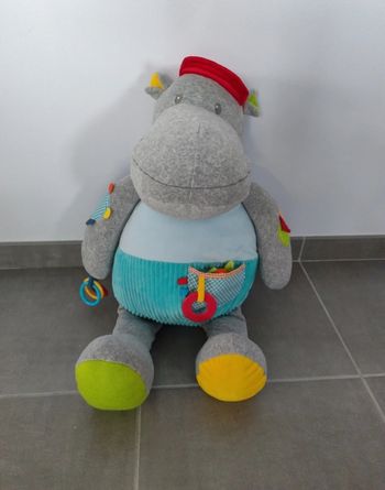 Peluche d'activités