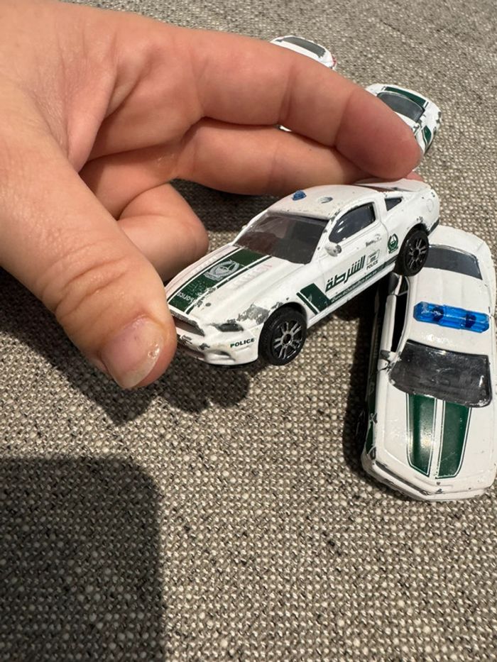 Lot voiture de police - photo numéro 3