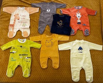 Lot de 7 pyjamas velours bébé garçon 1 mois