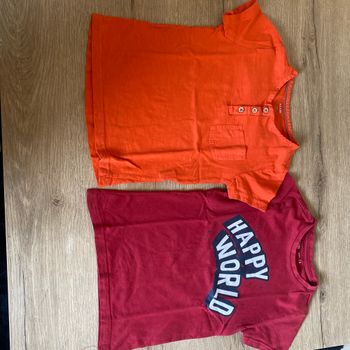 2 tee shirts