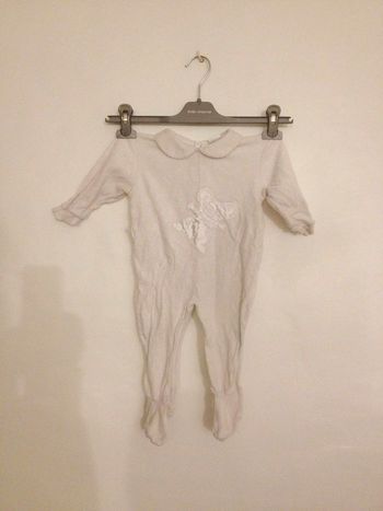 Grenouillère rose pâle motif souris blanche bébé fille 12 mois