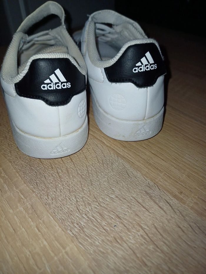 Basket Adidas 32 - photo numéro 7