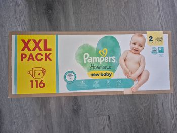 1 carton de couches pampers harmonie taille 2