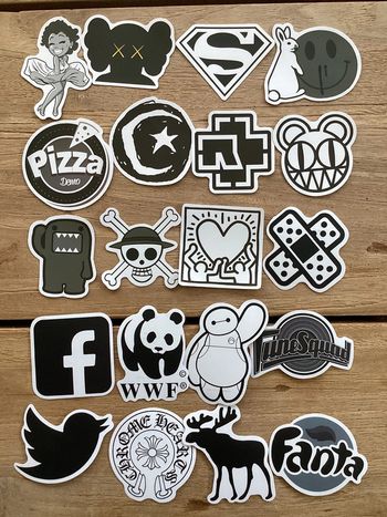20 stickers de marque