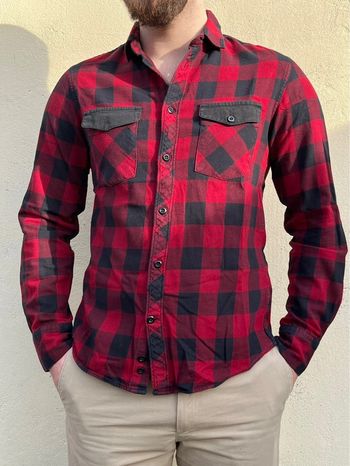 Chemise à carreaux rouge noir et bordeaux