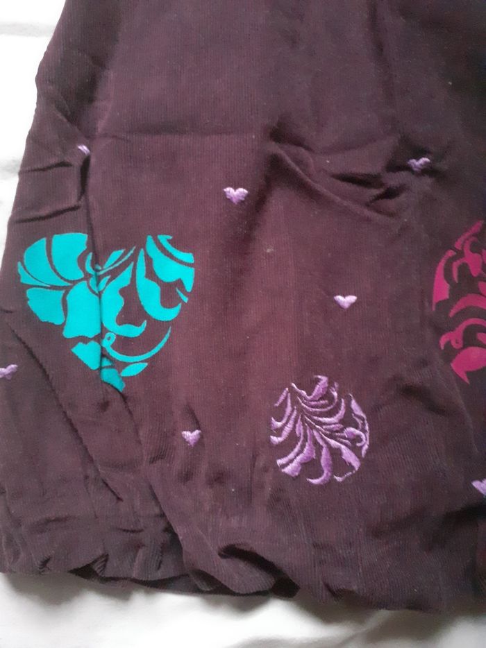 Robe bordeaux motif framboise, turquoise et mauve - photo numéro 4