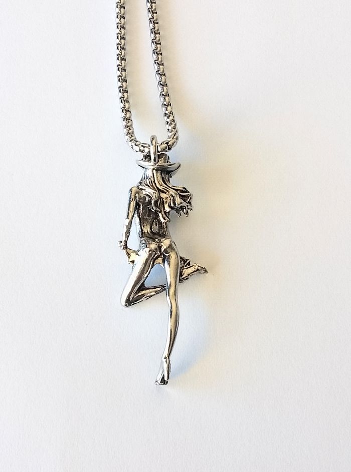 Chaîne + pendentif femme cowboy - photo numéro 4