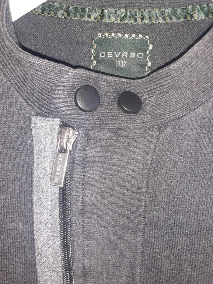 Gilet fines mailles gris avec fermeture asymétrique - photo numéro 3