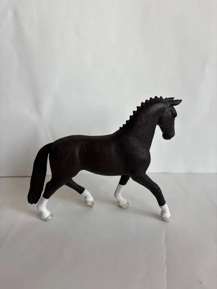 Figurine jument Hanovre Schleich - photo numéro 4
