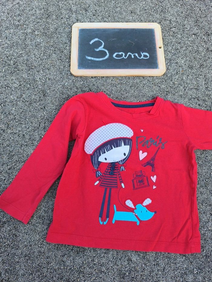 T-shirt manches longues en bon état