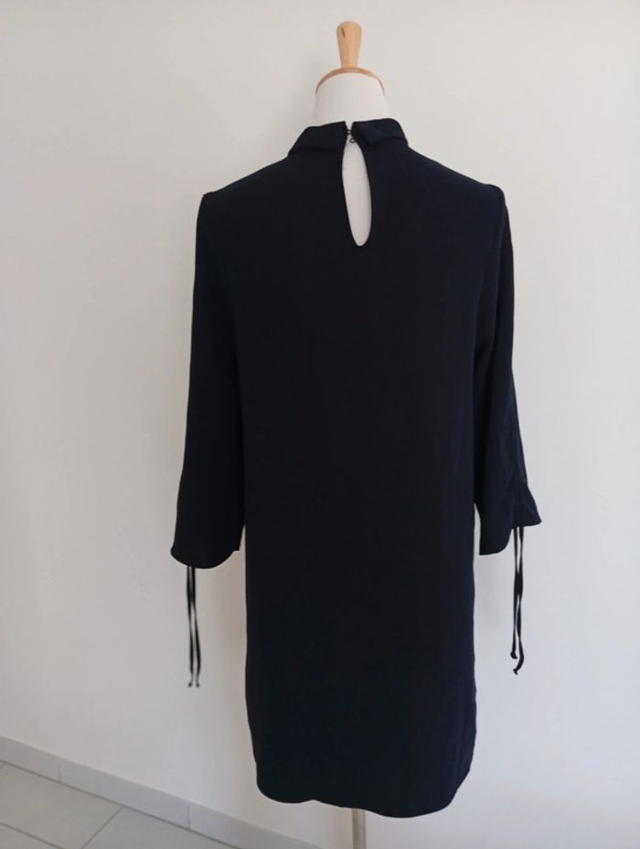 ZARA - robe chic taille M | bleue marine - printemps été automne - photo numéro 2