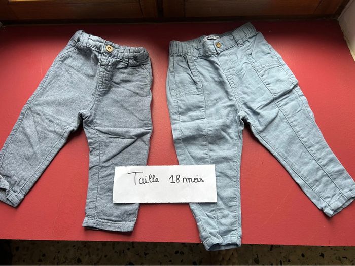 Lot de 2 pantalons taille 18 mois