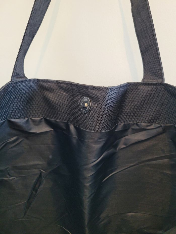 Maillot de bain 2 pièces et son sac - photo numéro 8