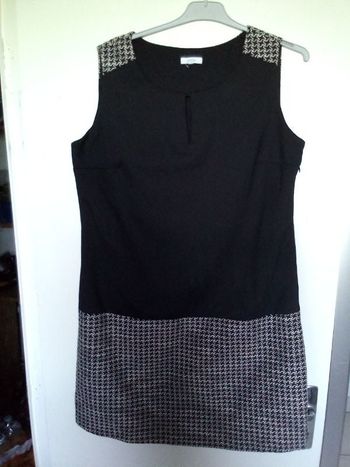 Robe noire et blanche Phildar L