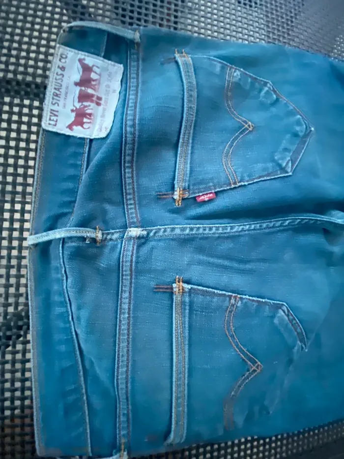 Jean bleu Levi’s w29L32 - photo numéro 5